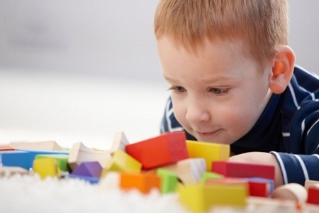 Cách trẻ tự kỷ nhìn thế giới